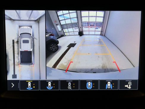 Used 2019 Chevrolet Silverado 1500 High Country w/ High Country Premium Package image 22