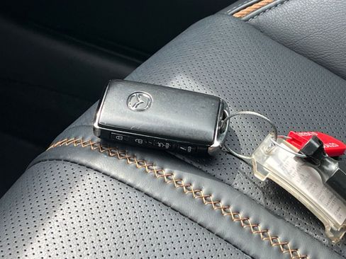 Used 2025 MAZDA CX-50 AWD 2.5 S w/ Premium Plus Pkg image 21