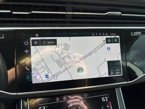 Used 2023 Audi Q8 Premium Plus image 16