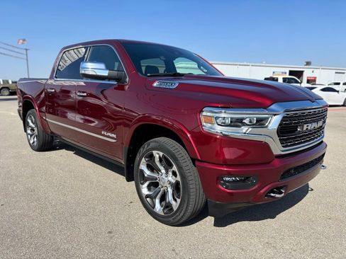 Used 2022 RAM 1500 Limited w/ Body Color Bumper Group image 2