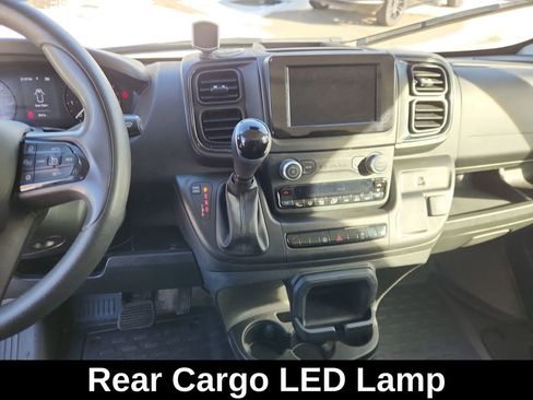 Used 2025 RAM ProMaster 2500 w/ Convenience Group image 19