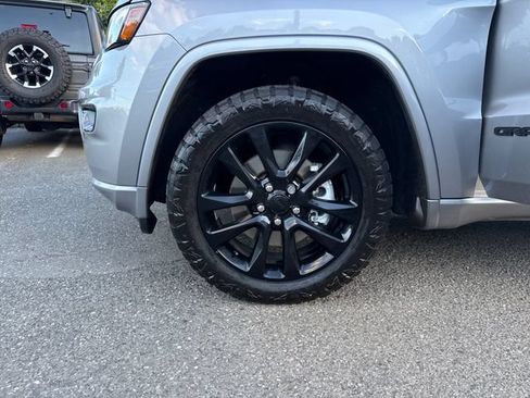 Used 2021 Jeep Grand Cherokee Laredo X AWD/4WD image 28