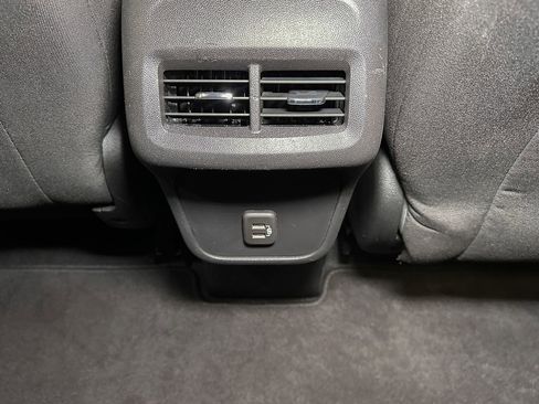Used 2024 Chevrolet Equinox LT AWD/4WD image 27
