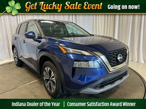 Used 2023 Nissan Rogue SV image 1