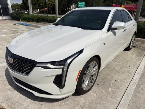 Used 2020 Cadillac CT4 Premium Luxury RWD image 1