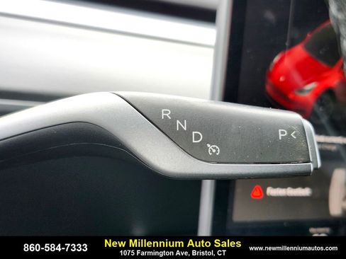 Used 2020 Tesla Model Y Long Range image 25