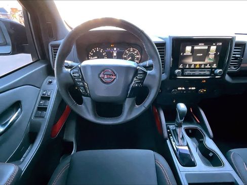 Used 2024 Nissan Frontier PRO-4X w/ Technology Package image 5