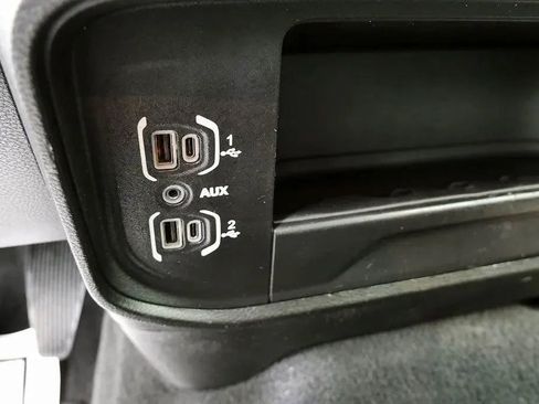 Used 2024 RAM 3500 Tradesman w/ Chrome Appearance Group AWD/4WD image 30