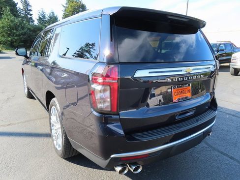 Certified 2023 Chevrolet Suburban High Country image 5