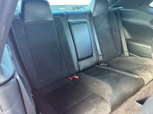 Used 2018 Dodge Challenger R/T Scat Pack RWD image 12