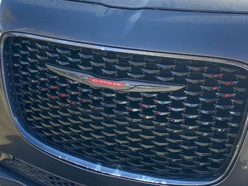 Used 2021 Chrysler 300 S image 27