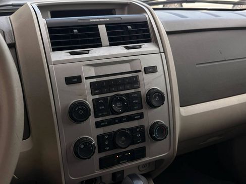 Used 2012 Ford Escape XLT FWD image 8