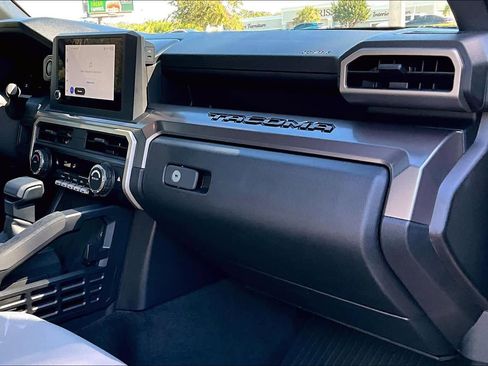Used 2026 Toyota Tacoma SR5 image 19