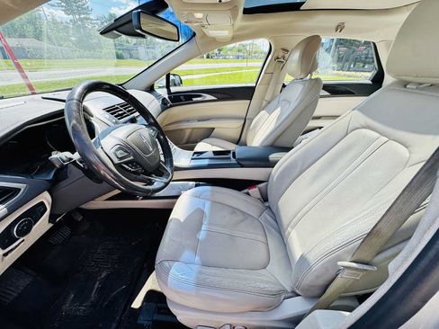 Used 2017 Lincoln MKZ Reserve w/ Climate Package AWD/4WD image 11