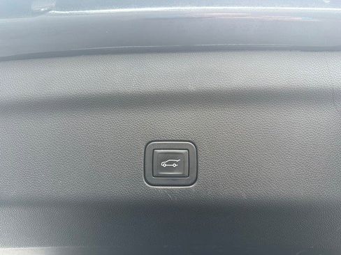 Certified 2024 Chevrolet Tahoe Premier image 16