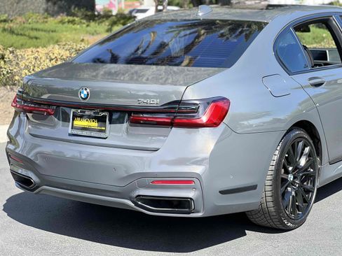 Used 2022 BMW 740i 740i - DRIVING ASSISTANCE PROF w/ M Sport Package image 54