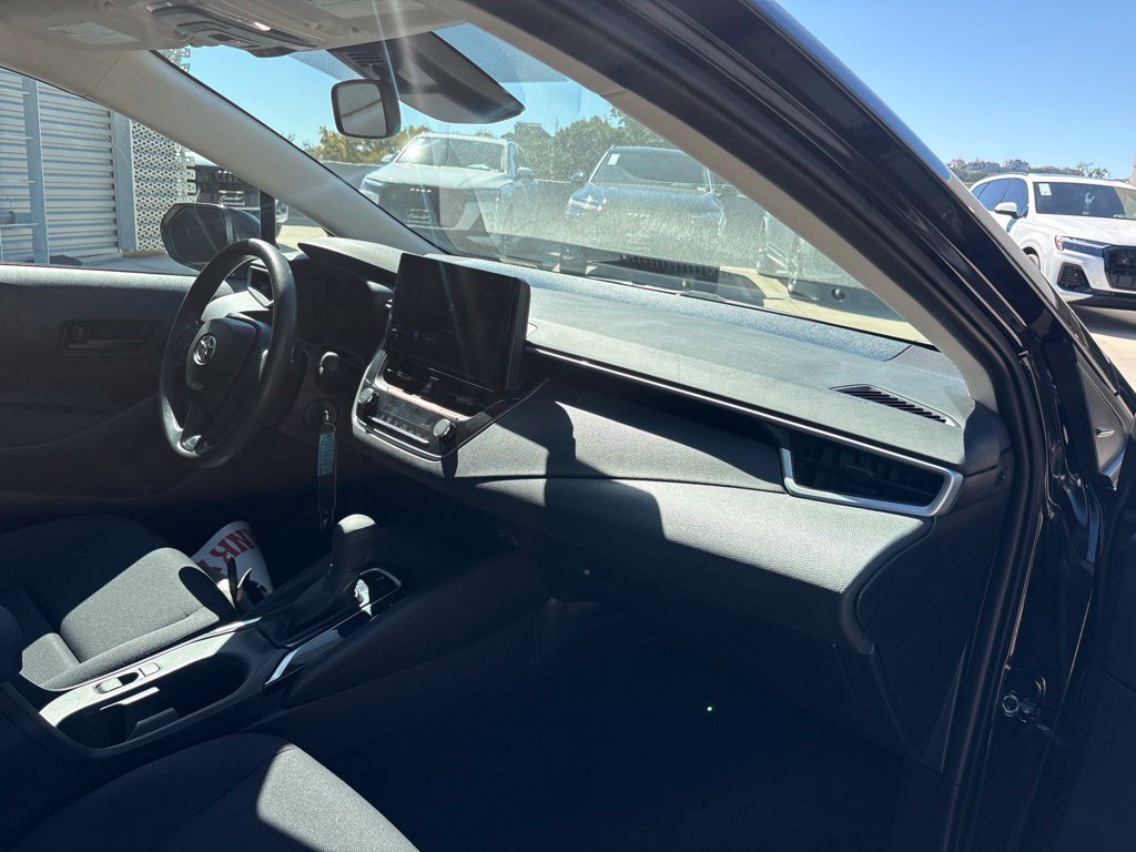 Used 2026 Toyota Corolla LE FWD image 18