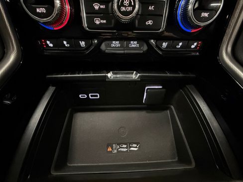 Used 2024 GMC Yukon Denali w/ Max Trailering Package AWD/4WD image 23