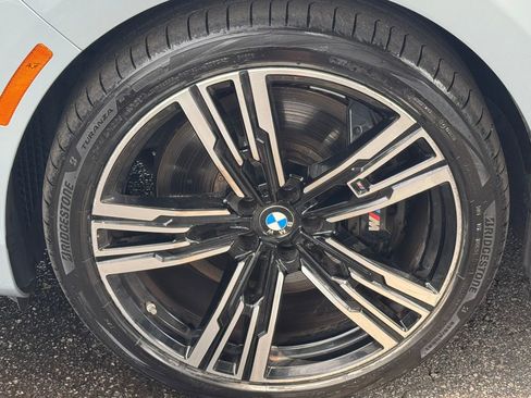 Used 2023 BMW 740i w/ Parking Assistance Package RWD image 15