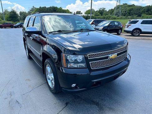 Used 2014 Chevrolet Tahoe LTZ AWD/4WD image 6