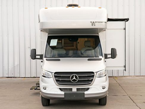 Used 2021 Mercedes-Benz Sprinter 3500 w/ Acoustic Package image 48