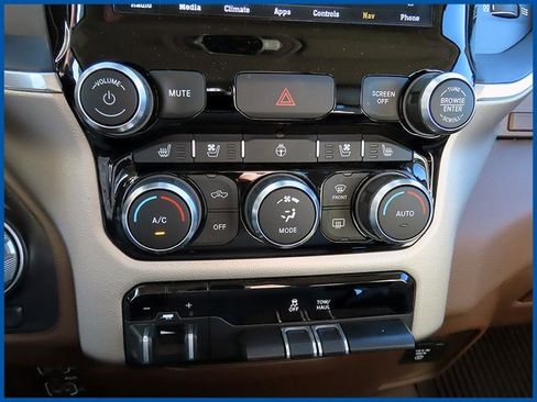 Certified 2019 RAM 1500 Laramie image 17