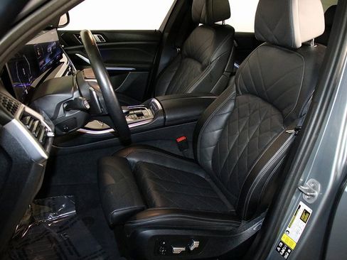 Used 2024 BMW X5 xDrive40i image 4