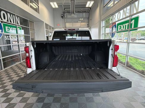 Used 2023 Chevrolet Silverado 1500 High Country AWD/4WD image 11