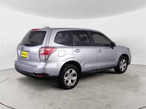 Used 2017 Subaru Forester 2.5i image 5