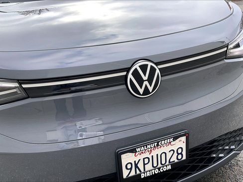 Certified 2023 Volkswagen ID.4 Pro image 28