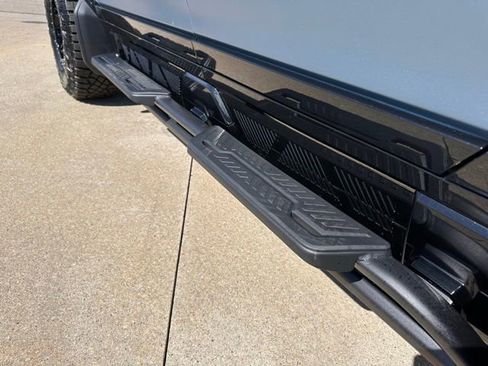 New 2024 GMC Hummer EV 3X w/ Omega Edition AWD/4WD image 11