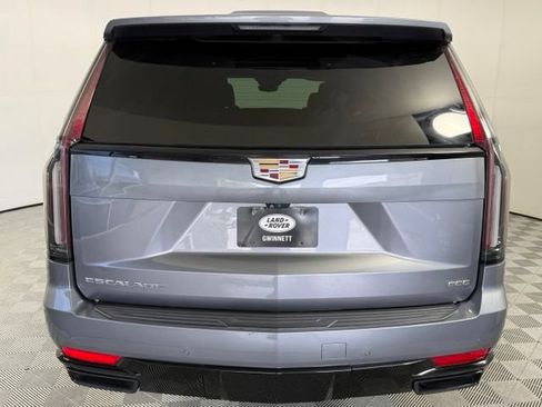 Used 2021 Cadillac Escalade ESV Sport RWD image 7