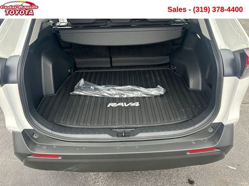 Certified 2025 Toyota RAV4 XLE w/ Convenience Package image 26