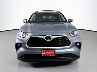 Used 2023 Toyota Highlander XLE AWD/4WD video 2