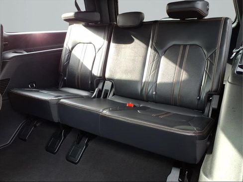 Used 2024 Ford Expedition Max Platinum image 26