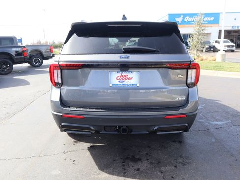 New 2026 Ford Explorer ST-Line w/ ST-Line Street Pack AWD/4WD image 24