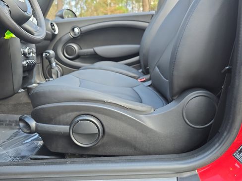 Used 2014 MINI Cooper Convertible image 26