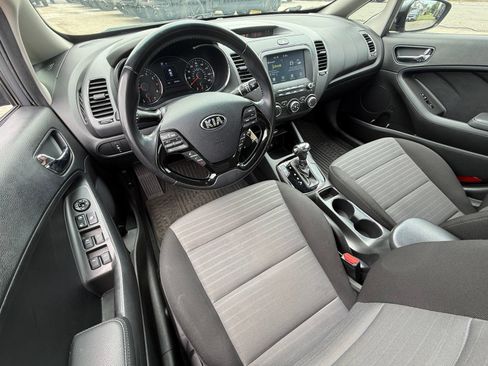 Used 2018 Kia Forte S FWD image 14