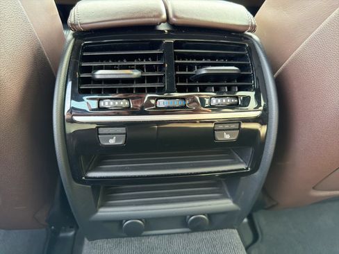 Used 2018 BMW 530e xDrive AWD/4WD image 18