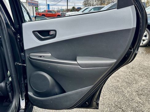 Used 2021 Hyundai Kona SE FWD image 15