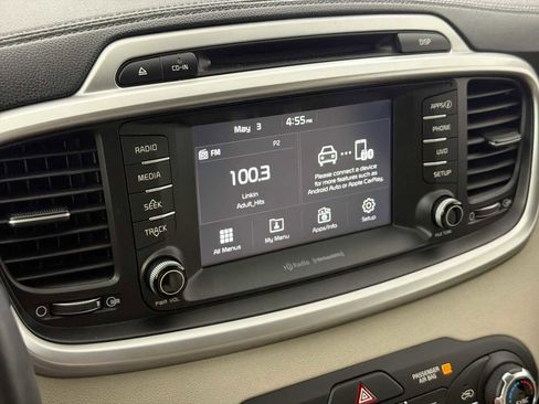Used 2018 Kia Sorento AWD image 12