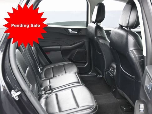 Used 2022 Ford Escape Titanium image 35