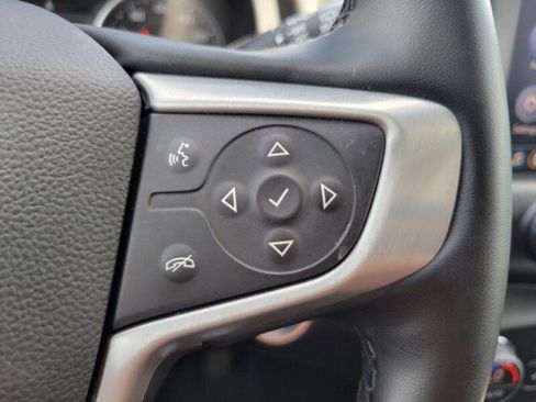 Used 2024 GMC Terrain SLT FWD image 18