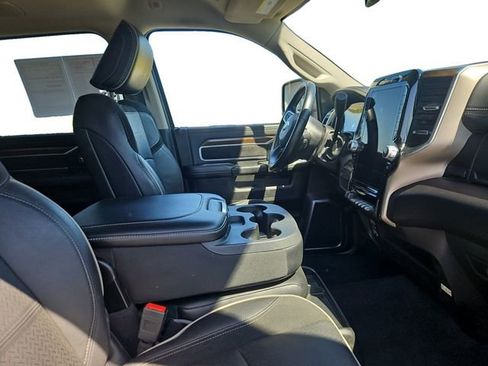 Used 2024 RAM 2500 Laramie AWD/4WD image 17