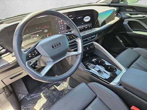 Used 2025 Audi Q5 Premium Plus AWD/4WD image 12