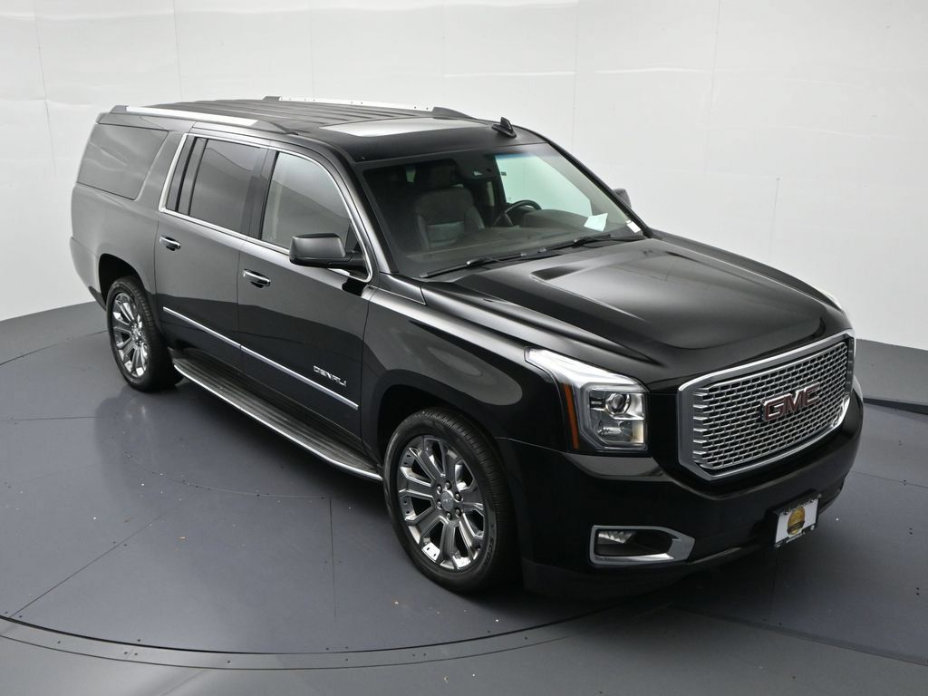 Used 2016 GMC Yukon XL Denali w/ Open Road Package AWD/4WD image 14