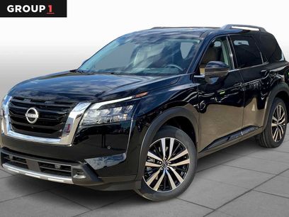 New 2025 Nissan Pathfinder Platinum w/ Cargo Package