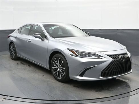 Used 2024 Lexus ES 350 w/ Premium Package image 2