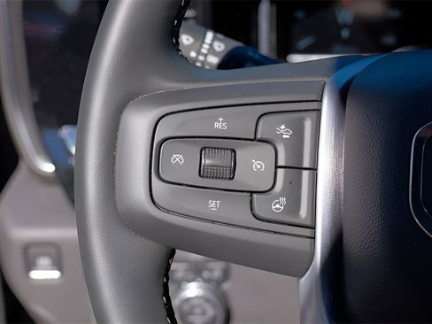 New 2025 GMC Sierra 1500 Elevation image 12