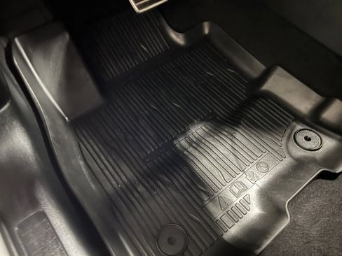 Used 2023 Ford Escape ST-Line Elite w/ Class II Trailer Tow Package image 17